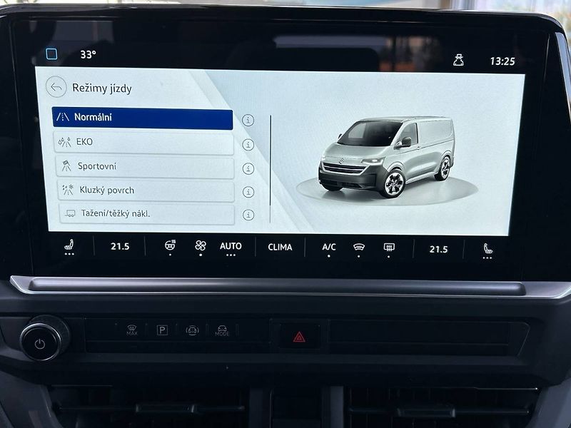 Volkswagen Caravelle (2025) 2.0 TDI 8AUT DR Life - fotka 6 z 34