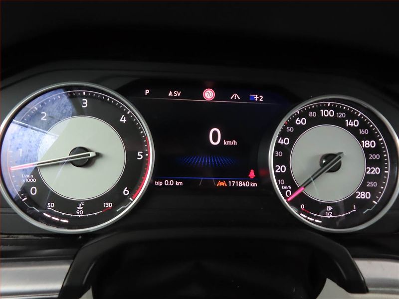 Volkswagen Touareg (2018) 3.0 TDI - fotka 11 z 22