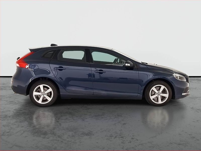 Volvo V40 (2012) 2.0 D4, Serv.kniha - fotka 6 z 19