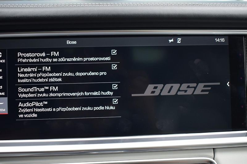 Porsche Panamera (2017) Turbo/CZ/Záruka/Bose/Carbon - fotka 28 z 66