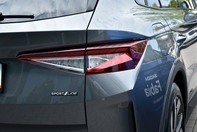 Škoda Elroq (2026) Sportline 85 - fotka 12 z 35