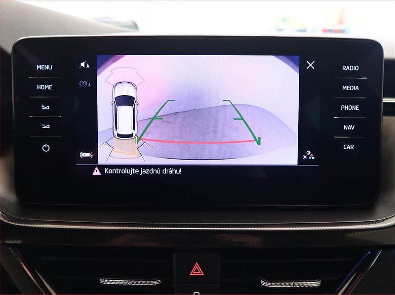 Škoda Kamiq (2019) 1.0 TSI, Automat, Navi - fotka 17 z 18