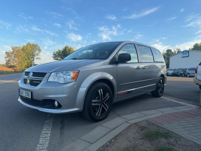 Dodge Grand Caravan (2013)  3,6 RT Pentastar 2013 - fotografie inzerátu