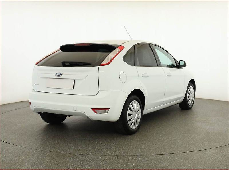 Ford Focus (2010) 1.6 16V, Automat, po STK - fotka 5 z 14