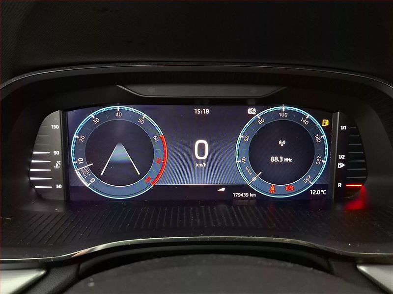 Škoda Octavia (2021) Style 1.5 TSI, ČR,1.maj - fotka 11 z 18