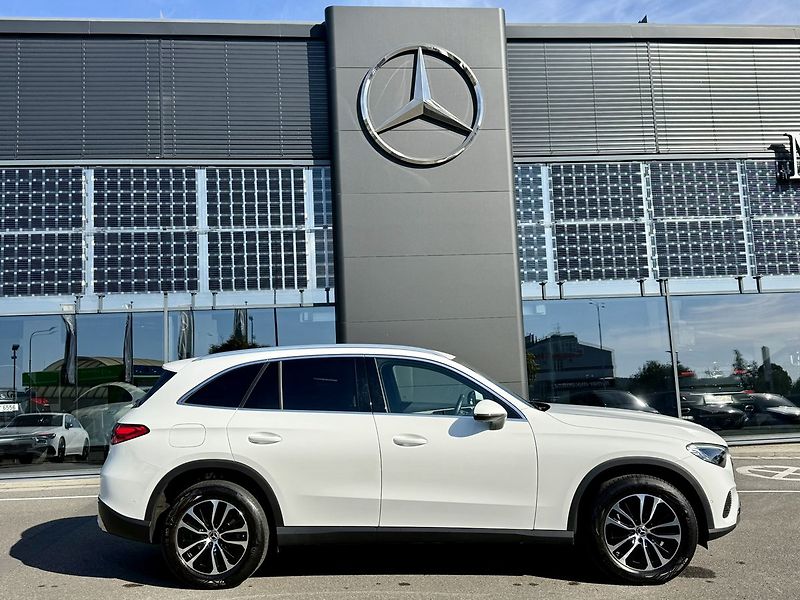 Mercedes-Benz GLC (2023) 220 d 4MATIC SUV - fotka 9 z 44