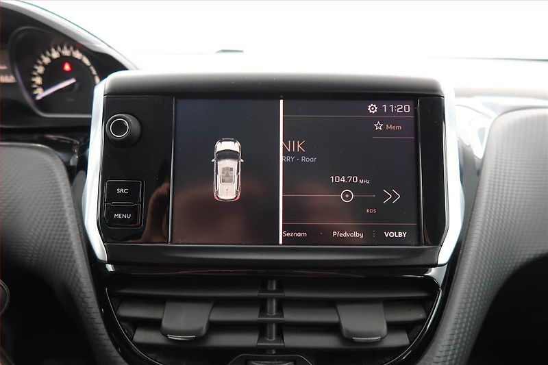 Peugeot 2008 (2017) 1.2 PureTech, Serv.kniha - fotka 16 z 17