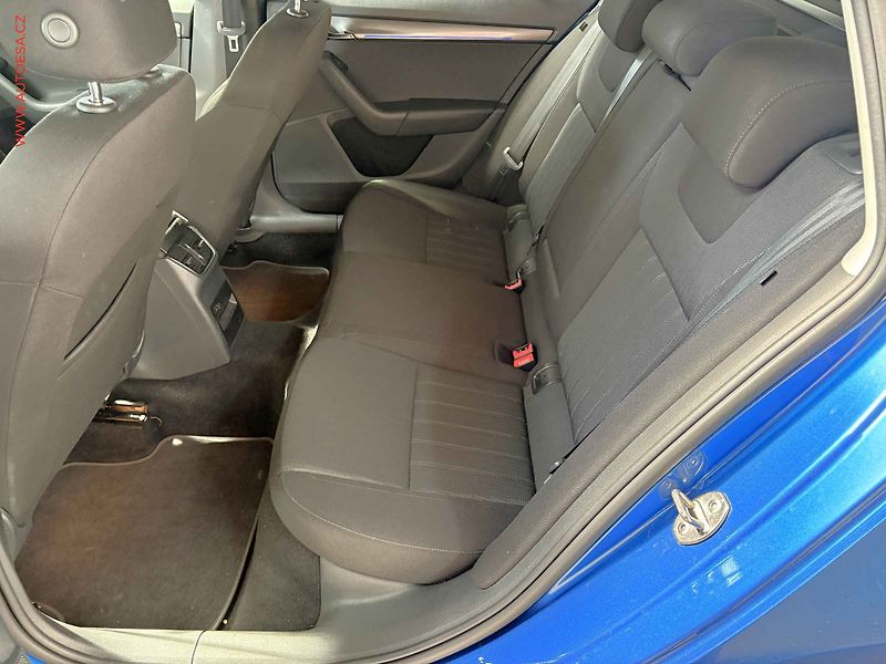Škoda Octavia (2019) 2.0 TSi, Style, DSG, LED, TZ - fotka 10 z 16