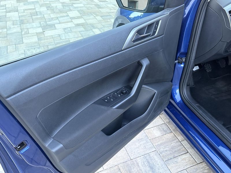 Volkswagen Polo (2019)  1.0 TSI Comfortline 85kw - fotka 9 z 16