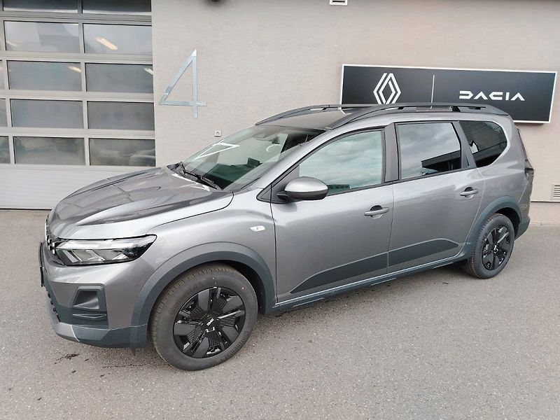 Dacia Jogger (2026) Expression Hybrid 155 (automat - fotka 2 z 10