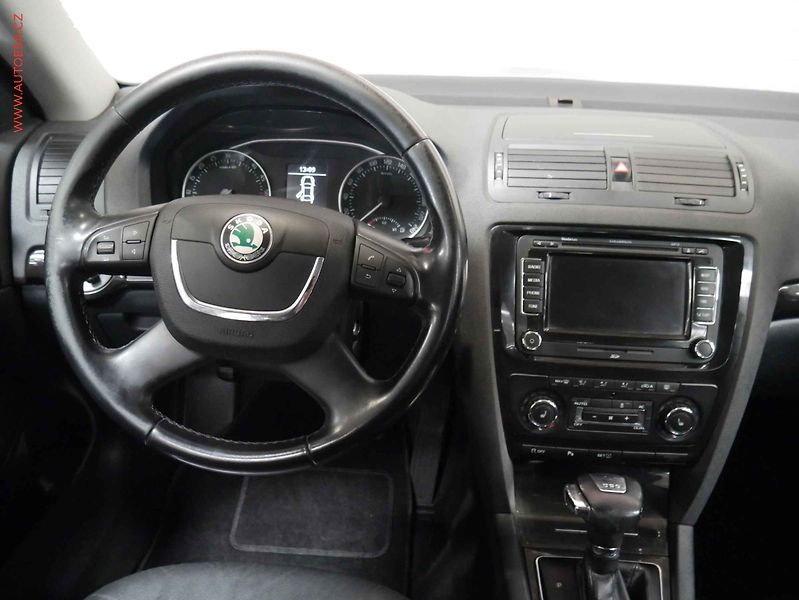 Škoda Octavia (2011) 2.0TDI, ČR, DSG - fotka 11 z 23