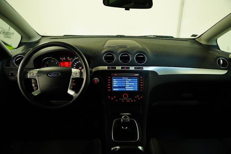 Ford S-MAX - fotka 5 z 28
