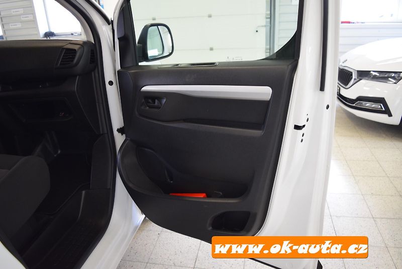 Peugeot Expert 2.0 BHDI LONG 6.MÍST AUTOMAT   - fotka 23 z 56