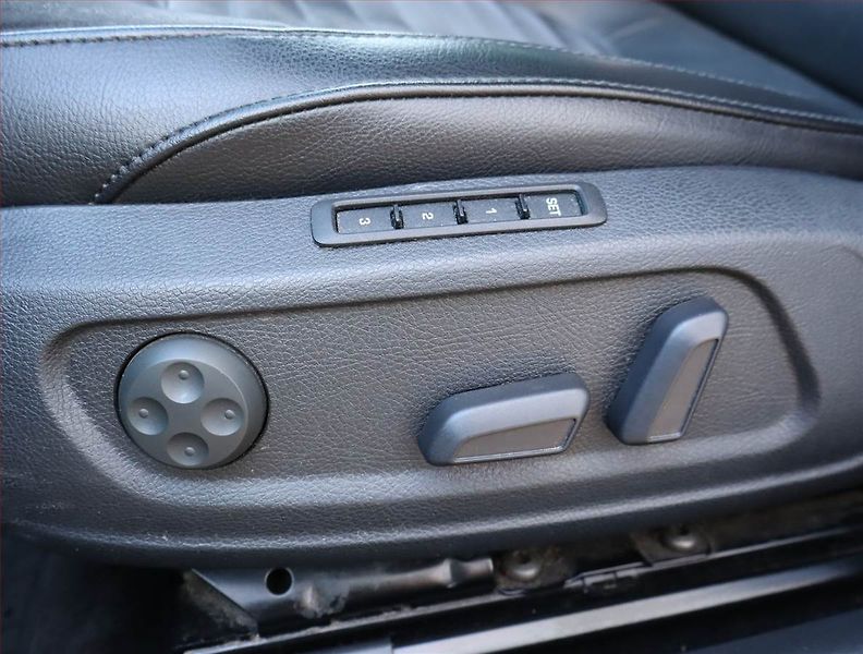 Volkswagen Passat (2014) 2.0 TDI, 4X4, Automat - fotka 21 z 22