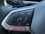 Volkswagen Passat 2,0 TDI IQ-LIGHT KAMERA 360 - náhled 30