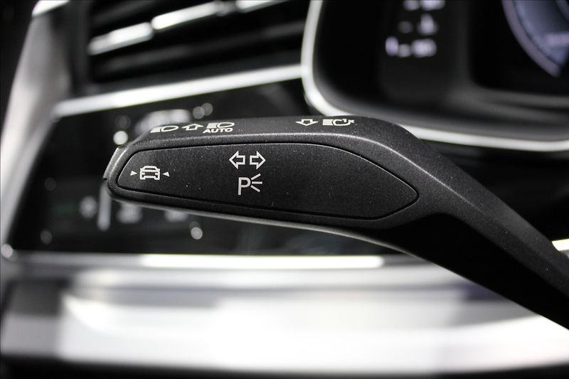 Audi Q7 3,0 TDI Quattro S-Line - fotka 20 z 35