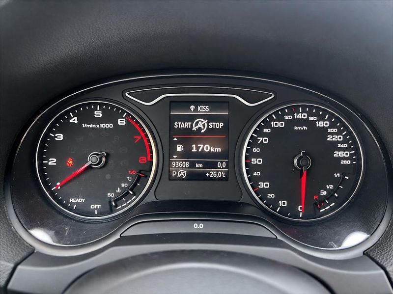 Audi A3 35 TFSi  LED  KLIMA  110kw - fotka 23 z 41