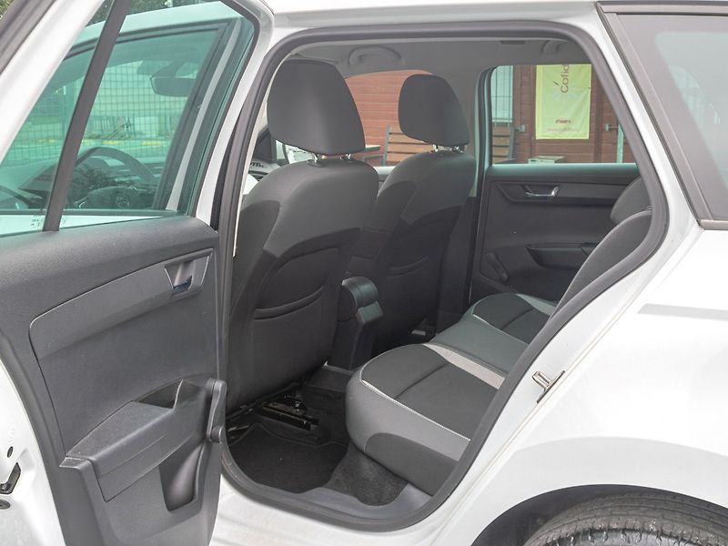 Škoda Fabia (2016) 11/16 1.0i 55KW – TEMPOMAT - fotka 31 z 38