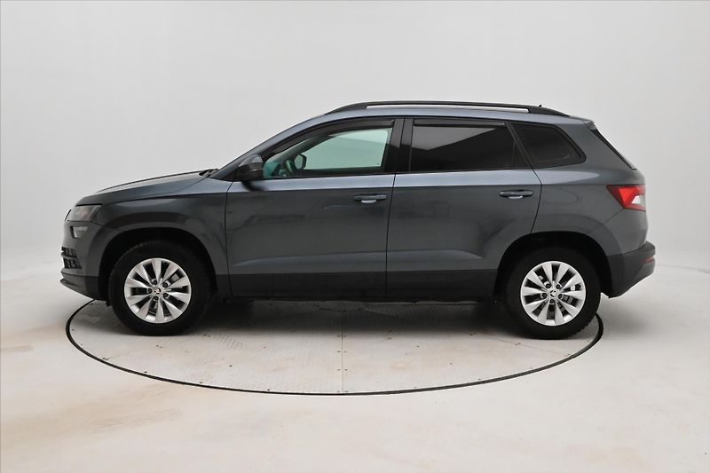 Škoda Karoq 1,6 TDI 85 kW Ambition Záruka - fotka 8 z 30