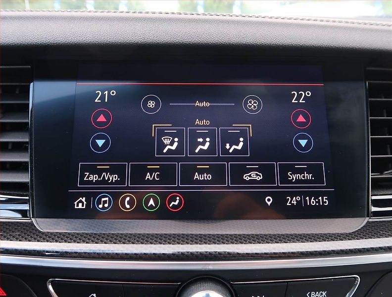 Opel Insignia (2020) 2.0 Turbo , Automat - fotka 19 z 23