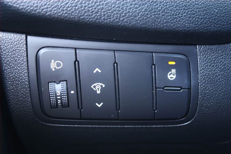 Kia Ceed (2015) 1.6 GDI, Serv.kniha, Tempomat - fotka 19 z 21