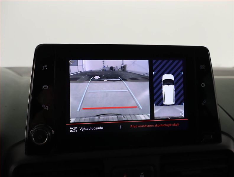 Citroën Berlingo (2019) Feel 1.5 BlueHDi, 5Míst, ČR - fotka 20 z 20