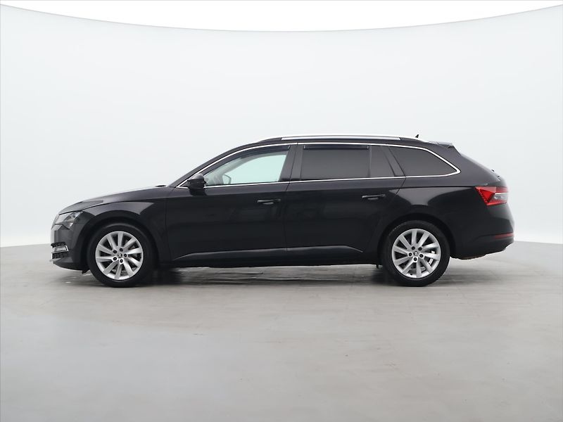 Škoda Superb 2,0 TDI 140kW DSG Style LED - fotka 4 z 34