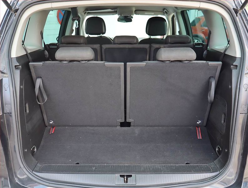 Opel Zafira (2017) 2.0 CDTI, 7 míst, Serv.kniha - fotka 18 z 19