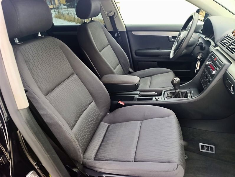 Audi A4 Avant 1,9 TDi Aut.klimatizace - fotka 26 z 29