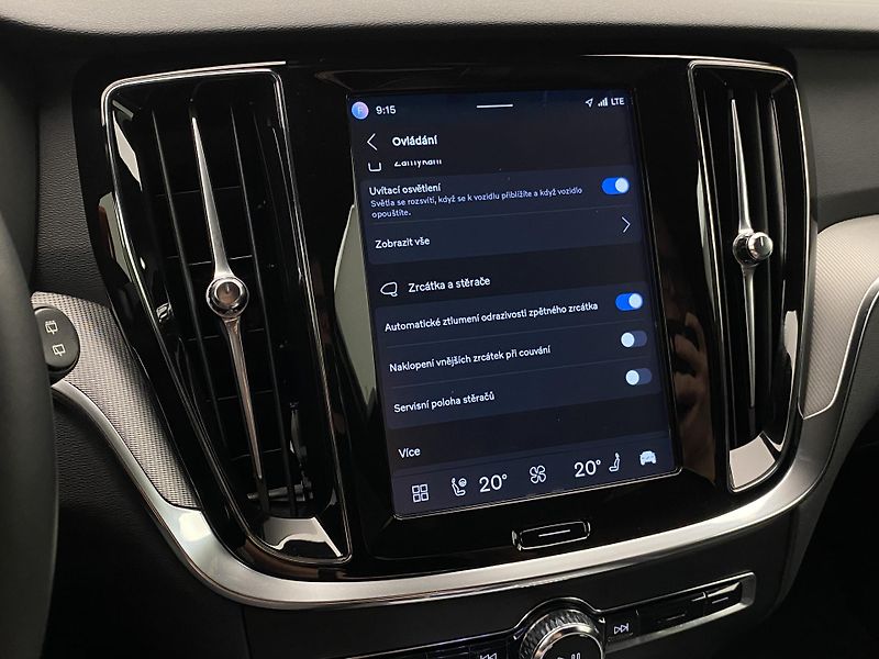 Volvo V60 CC B5 AWD PLUS AUT REZERVACE - fotka 52 z 59