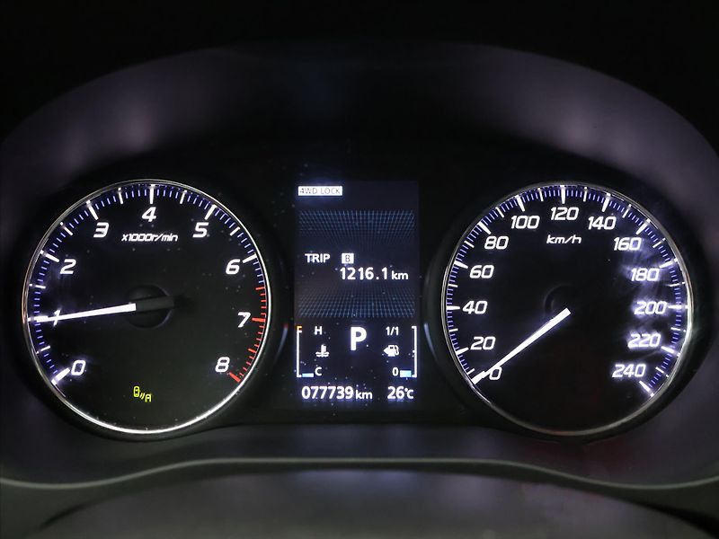 Mitsubishi Outlander 2,0 MIVEC 110kW Intense 4WD - fotka 15 z 34