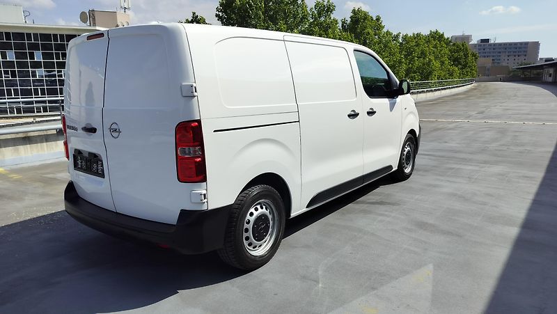 Opel Vivaro e, L2, 75kWh - fotka 7 z 22