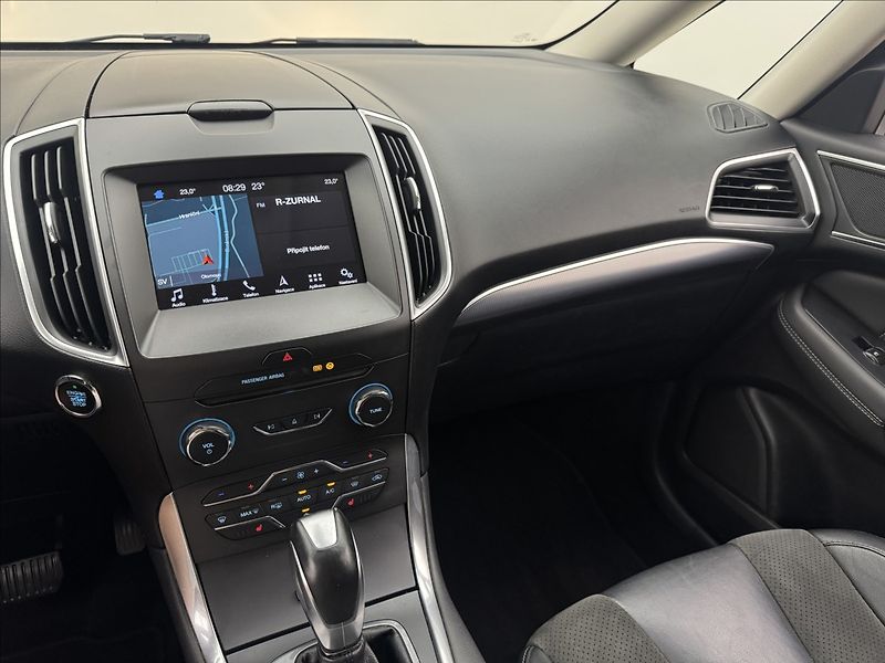 Ford Galaxy 2,0 4X4 AUT 7 MÍST PANO TAŽNÉ - fotka 16 z 48