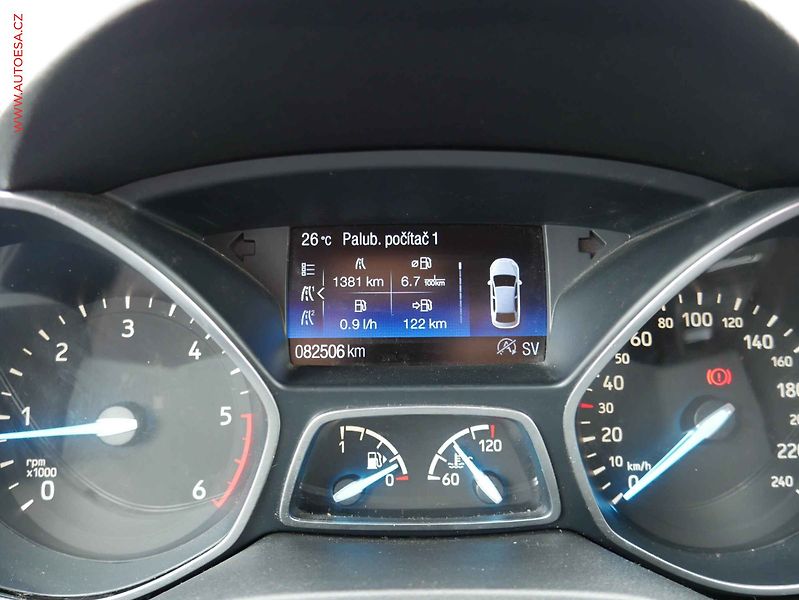 Ford Kuga (2017) 1.5TDCi, ČR, Navi, xenon - fotka 17 z 23