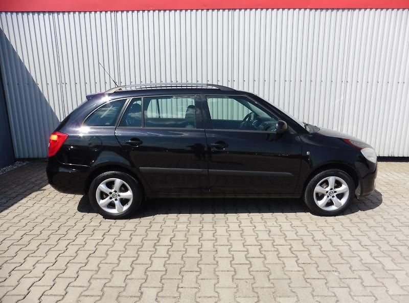 Škoda Fabia 1,4i16V Elegance,Vyhř.sed - fotka 5 z 14
