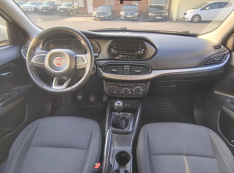 Fiat Tipo (2018) II 1.4 EASY/AC/TEMPOMAT/PDC/PC - fotka 28 z 49