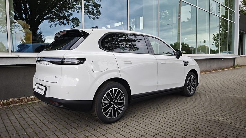 Leapmotor B10 (2026) Design 67kW EV - fotka 3 z 46