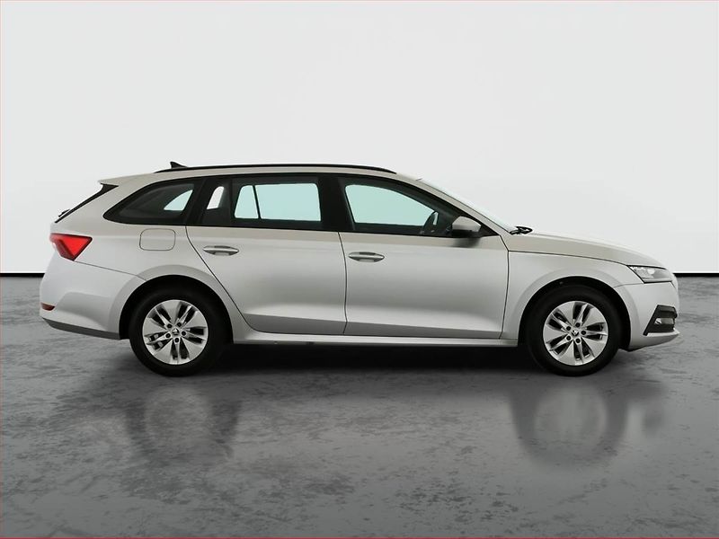 Škoda Octavia (2023) Ambition 2.0 TDI, ČR,1.maj - fotka 6 z 19