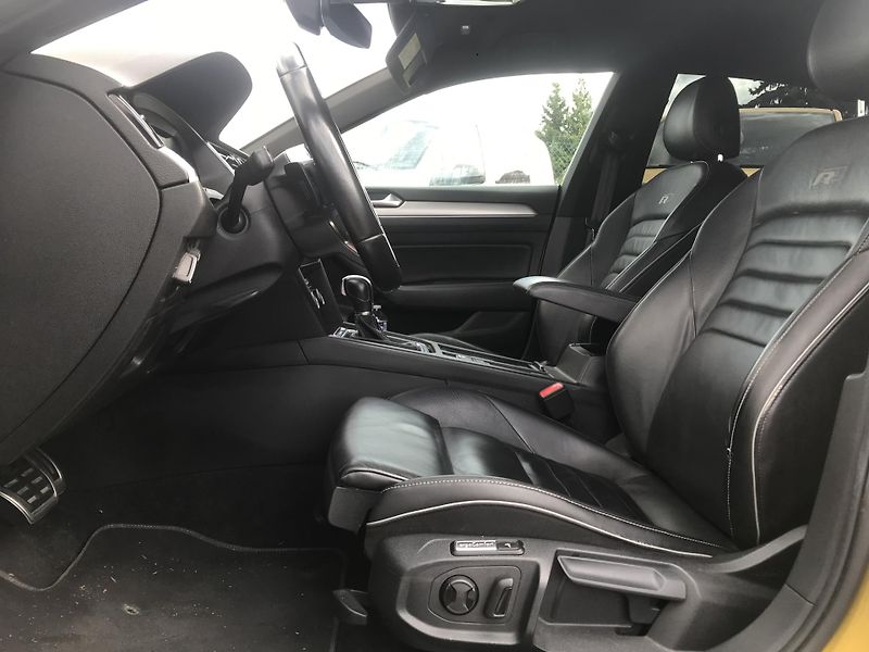 Volkswagen Arteon 2.0 TDI 140 KW,DSG,4x4,R-Line. - fotka 9 z 14