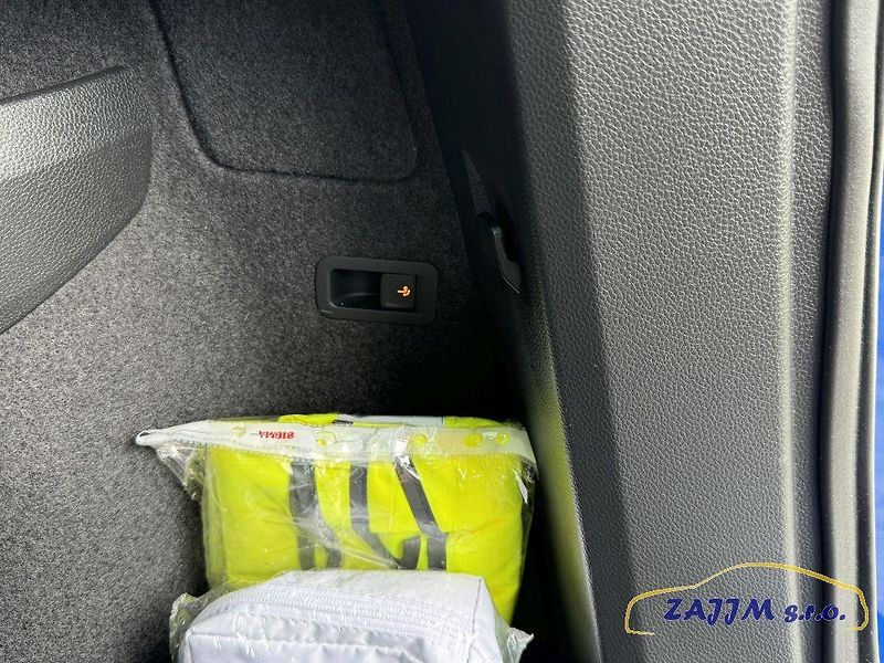 Škoda Karoq Style 2.0TDI 110kw 4x4 DSG - fotka 54 z 56