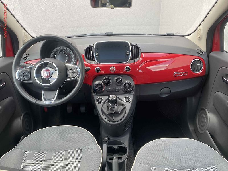 Fiat 500 (2017) 1.2i, Lounge, panor, +kola - fotka 8 z 12