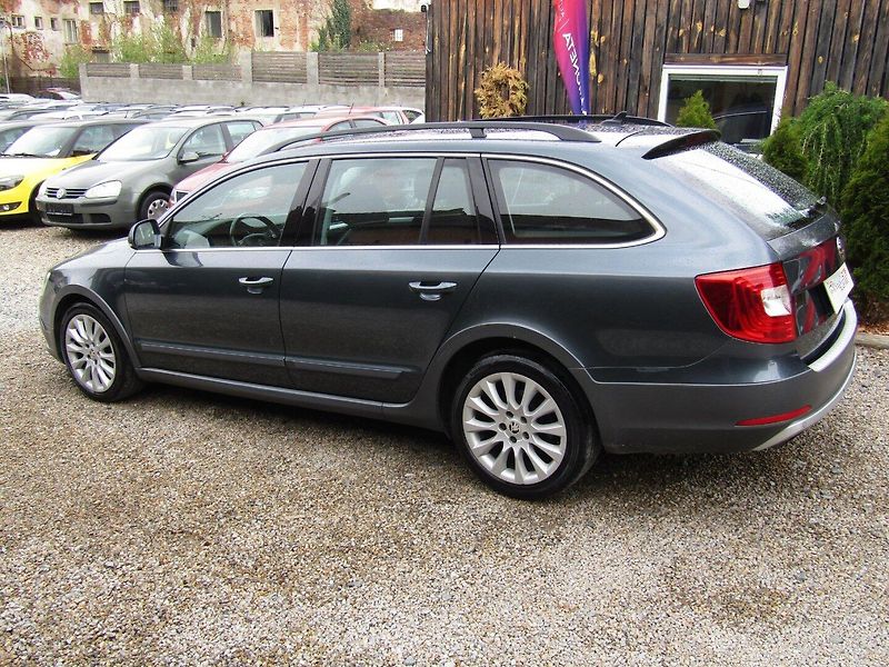 Škoda Superb (2015) 1.6 TDI 77kW  OUTDOOR - fotka 4 z 46