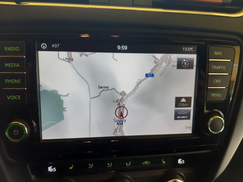 Škoda Octavia 2.0 TDI RS COMBI NAVI - fotka 12 z 29