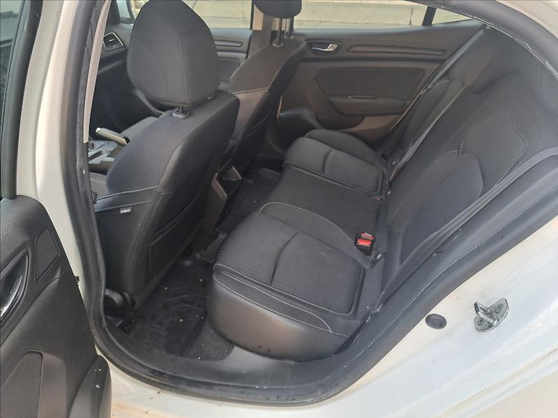 Renault Mégane 1,5 dCi - fotka 22 z 38