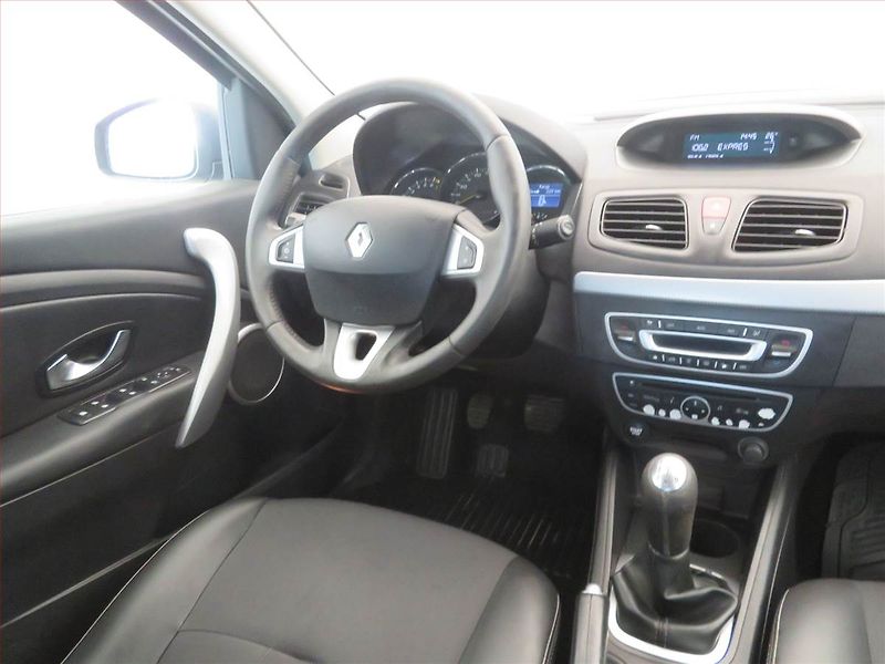 Renault Fluence (2010) 1.6 16V, Tempomat - fotka 7 z 15