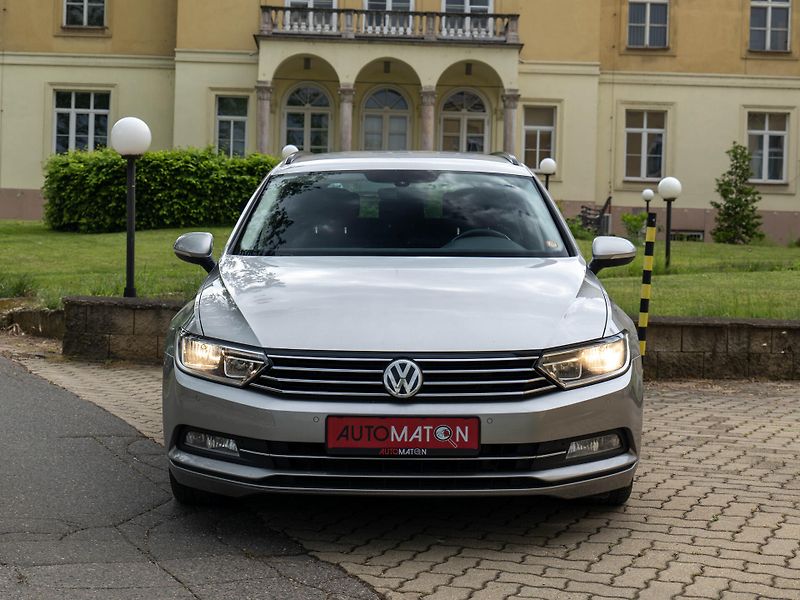 Volkswagen Passat 2.0 TDI 110 kW DCC BLIS ACC Ta - fotka 2 z 34