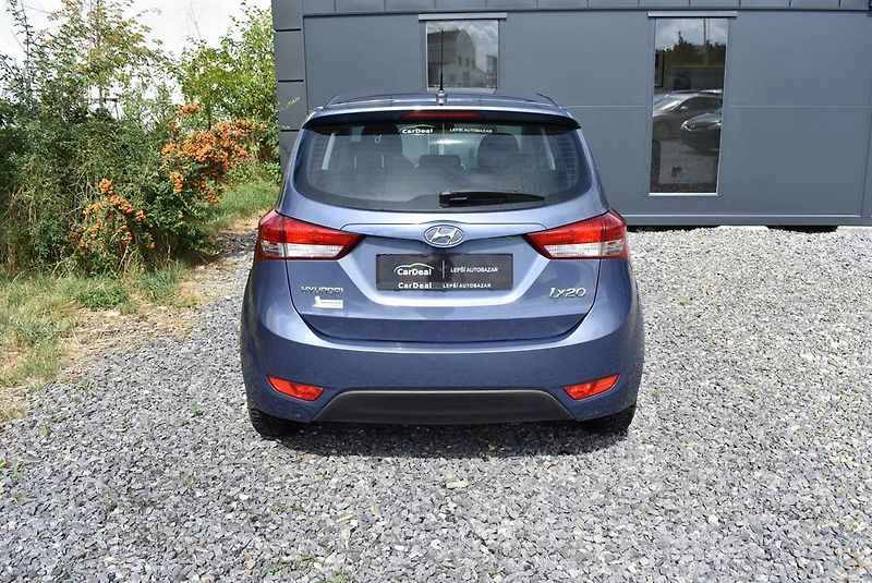 Hyundai ix20 1,4 16V 1.MAJ,AC,SERVIS AKCE - fotka 5 z 16