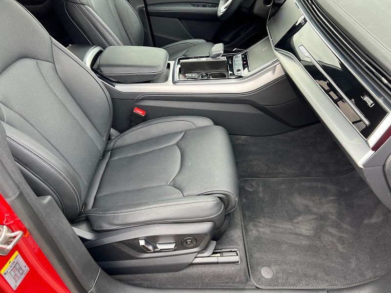 Audi Q8 (2025) S-LINE 50TDI WEBASTO HUP DPH - fotka 15 z 32