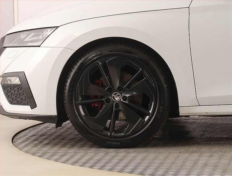 Škoda Octavia (2023) RS 2.0 TDI - fotka 15 z 32