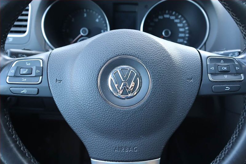 Volkswagen Golf (2009) 2.0 TDI, Serv.kniha, po STK - fotka 17 z 18